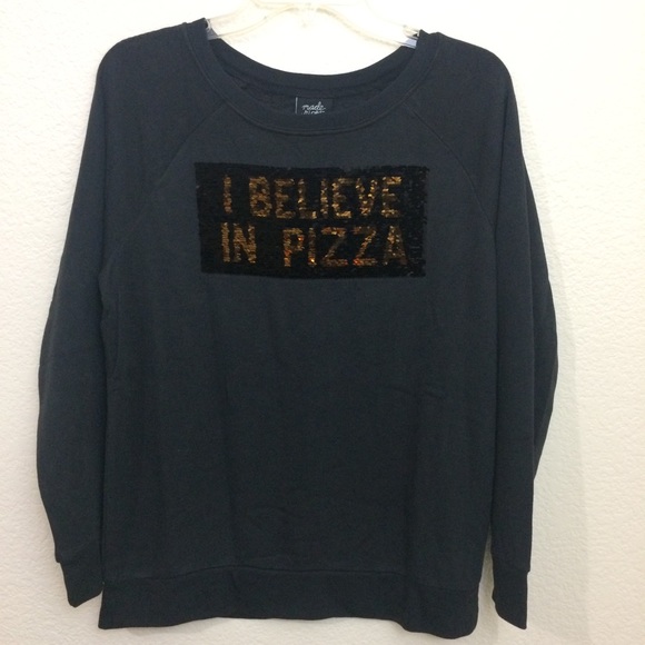 Made Right “I Believe in Santa/Pizza” Sweatshirt Christmas - Picture 3 of 8
